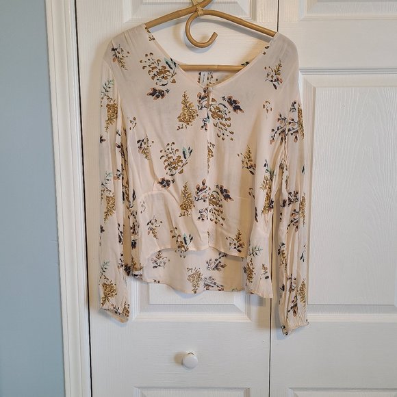 Gentle Fawn Cream Floral Blouse - Picture 1 of 8